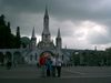 Barruelanos ante la Basílica de Lourdes (Francia)